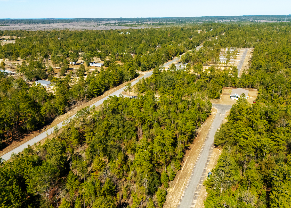 0.23 Acres on Rockford Circle - Paved Road Access in Sunny Hills,Chipley Washington County